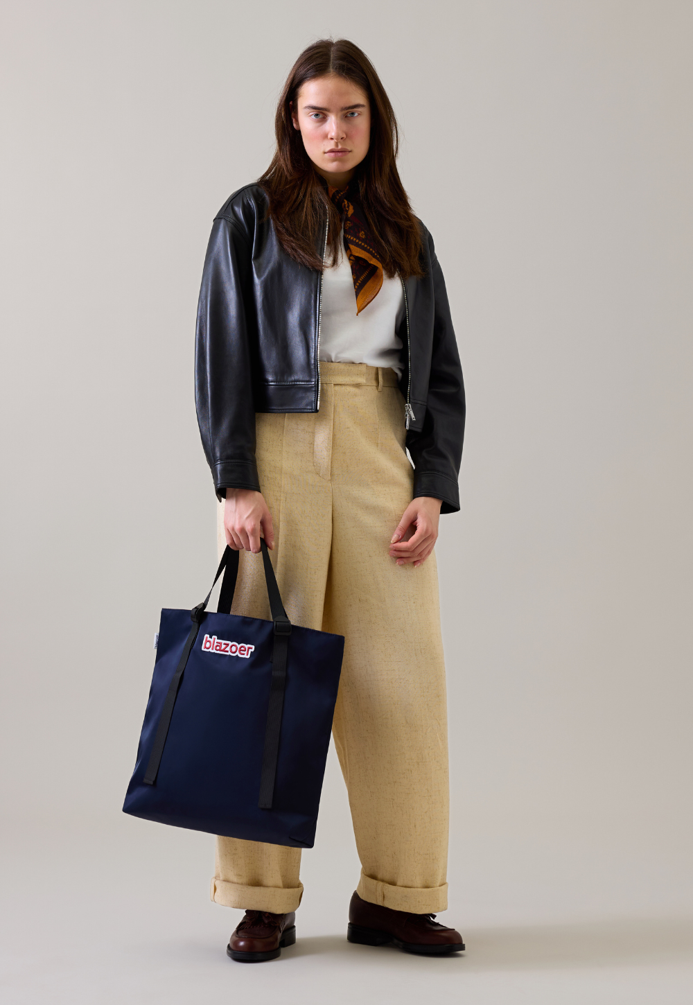 Regular tote - navy + burgundy logo patch
