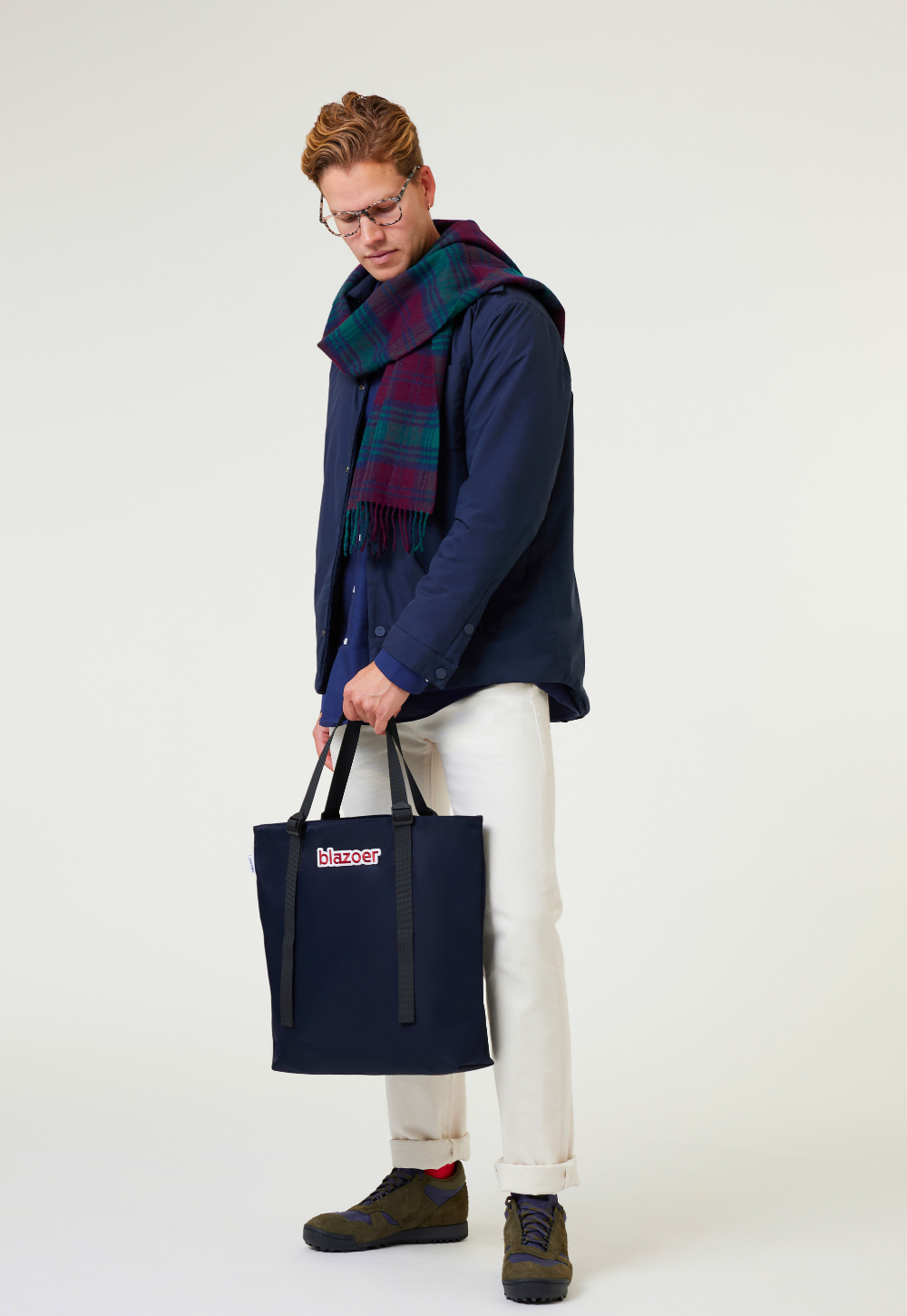 Regular tote - navy + burgundy logo patch